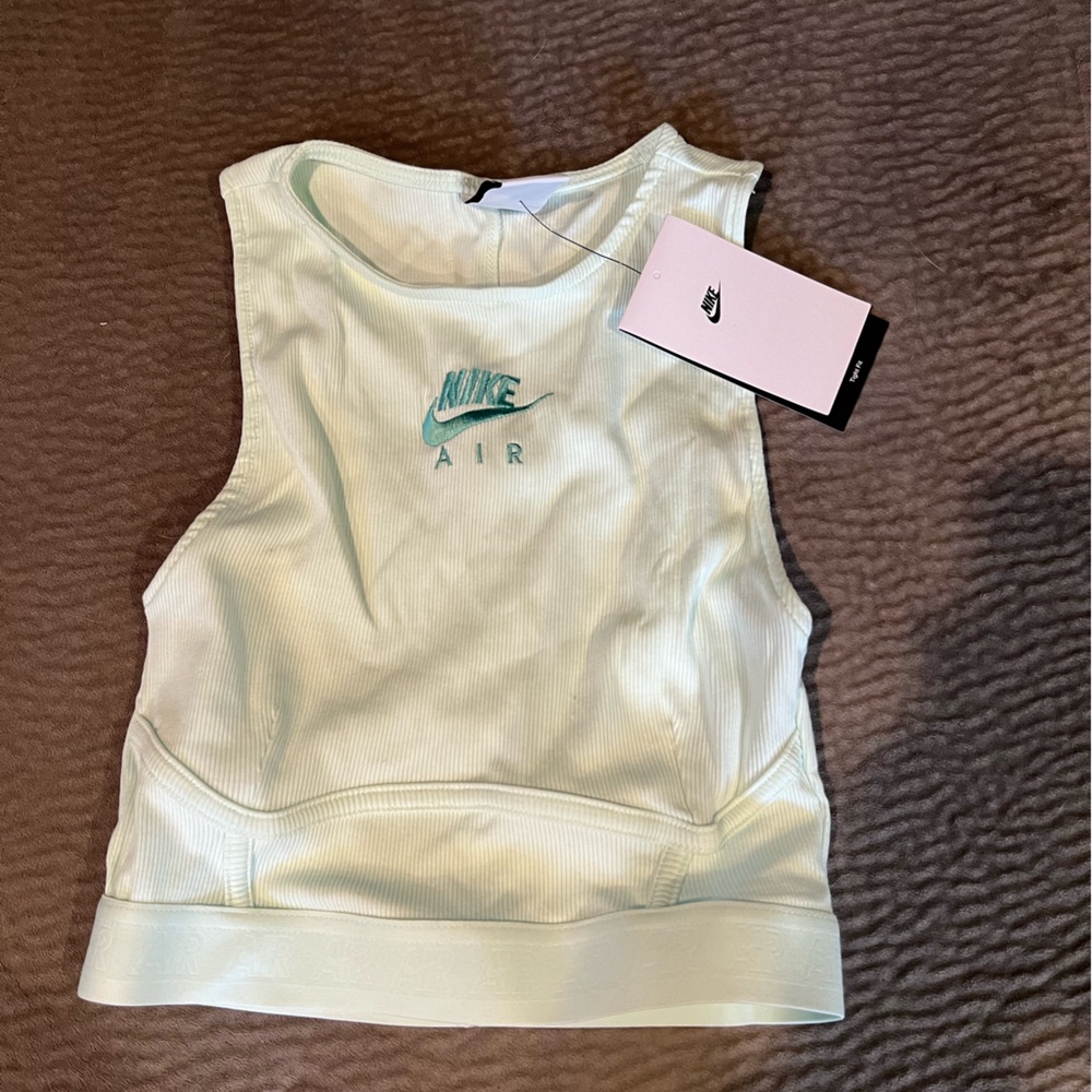 Nike Crop Top